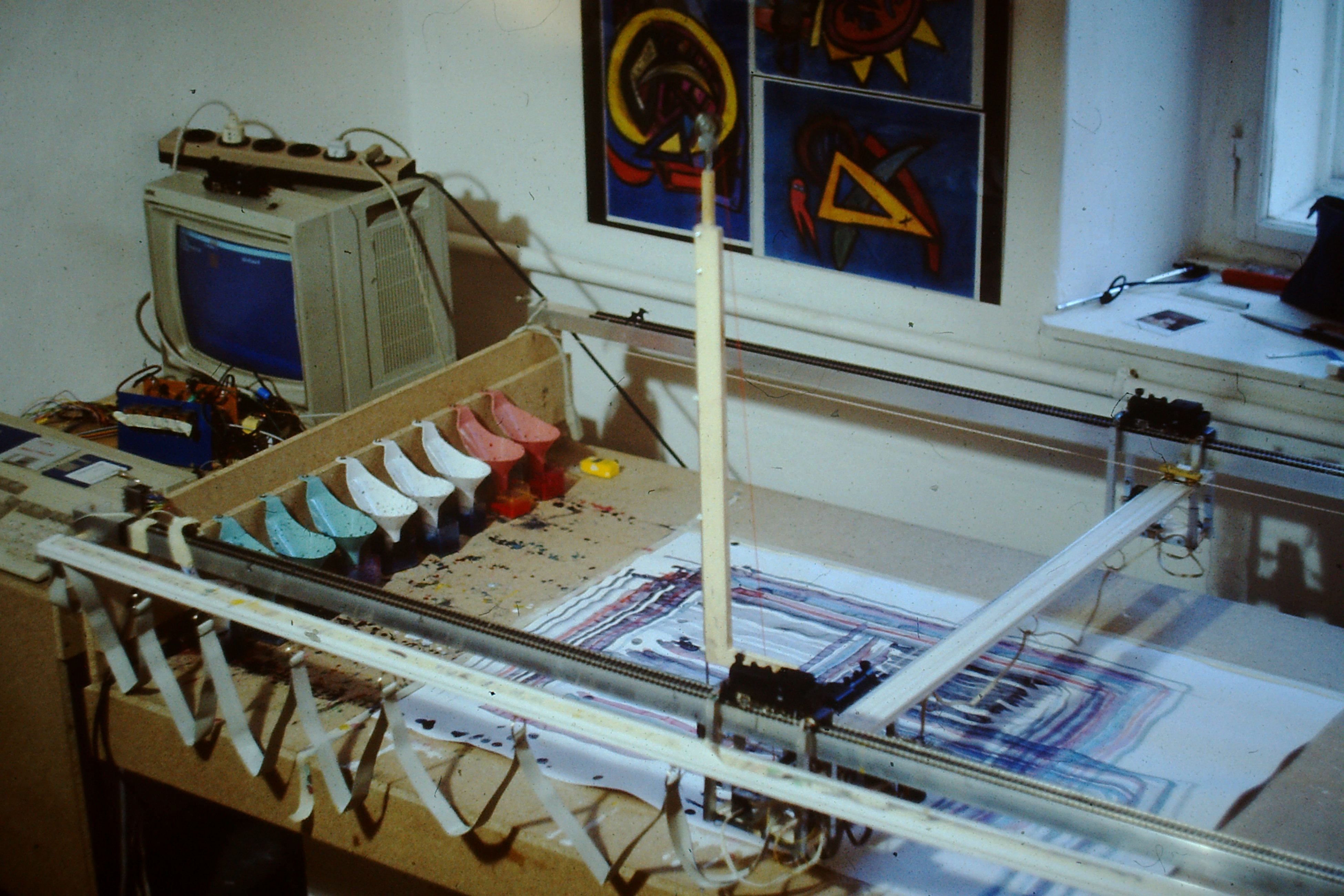 0.about:timeline:1991:painting-robot.jpg
