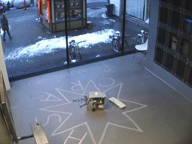 0.about:timeline:2006:hdb:mkl-computercrash1.jpg