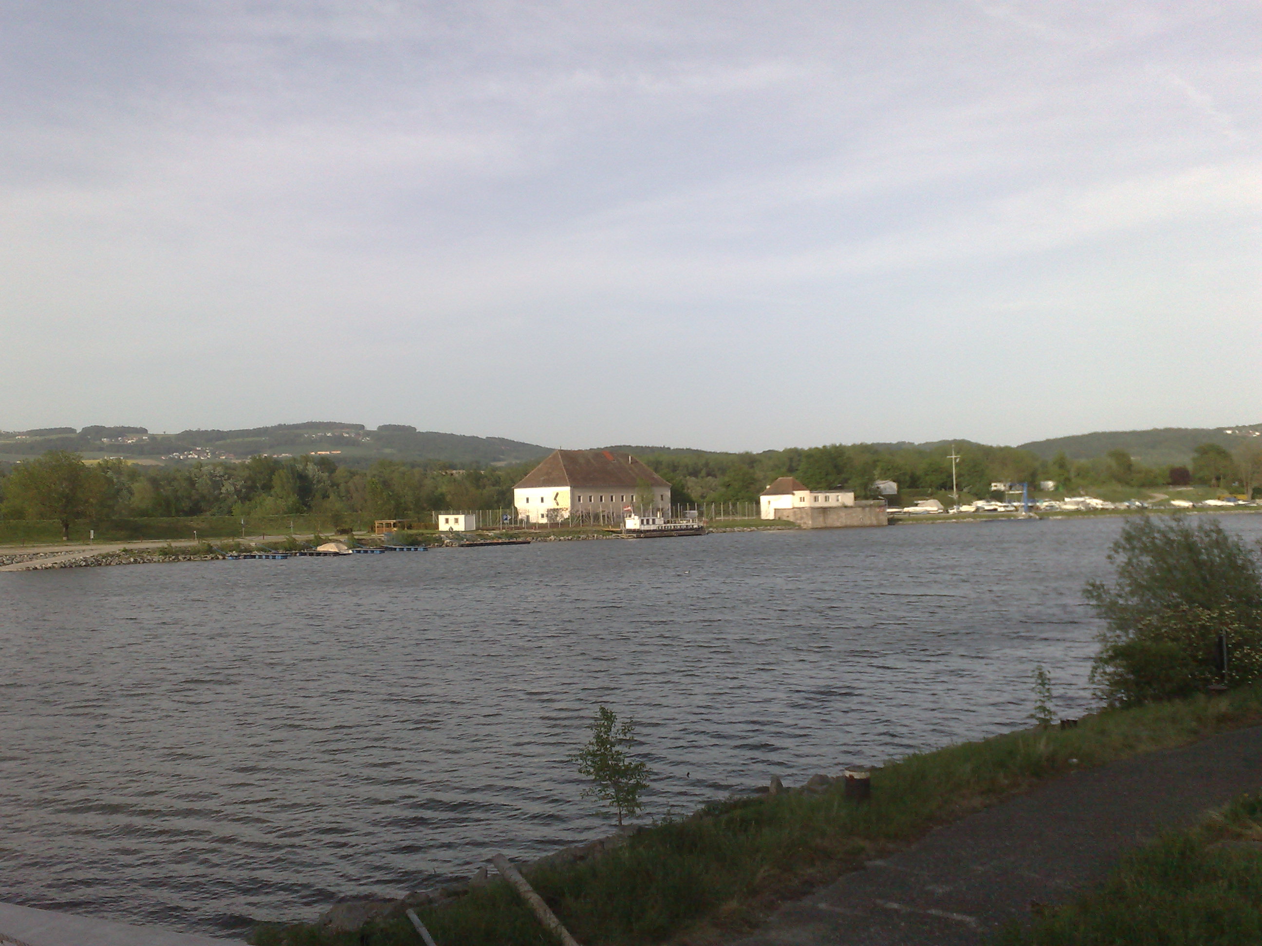 0.about:timeline:2009:2009032914-treppe-esel-stwst-solarrouter:270420091131.jpg