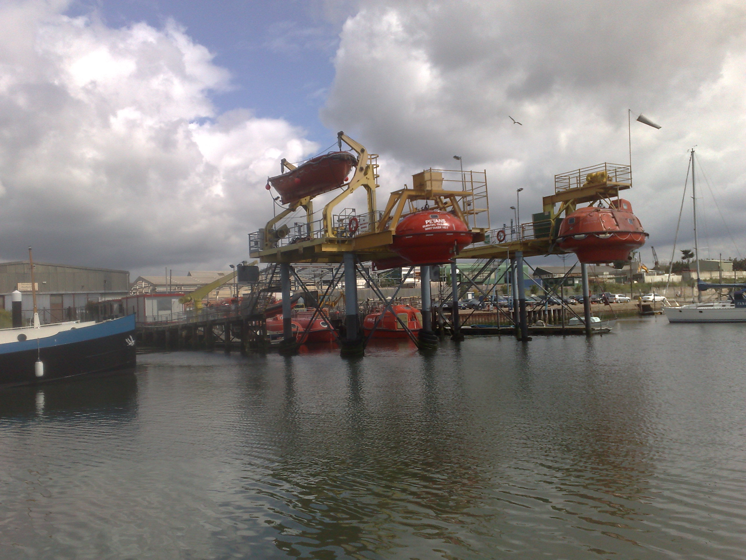 0.about:timeline:2009:2009062610-nordseequerung:200620091266.jpg