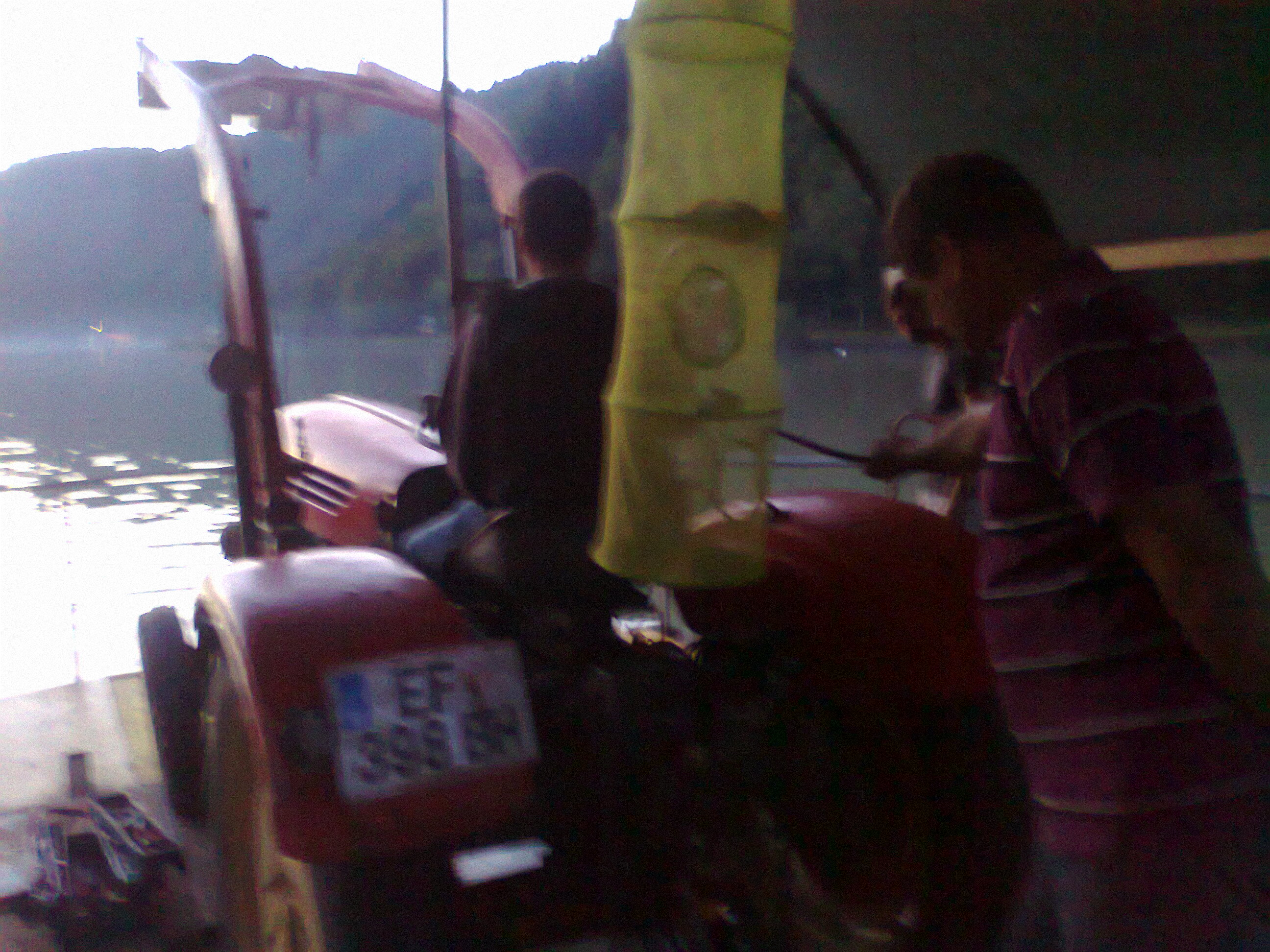 0.about:timeline:2011:20110908-floating-village:foto0076.jpg