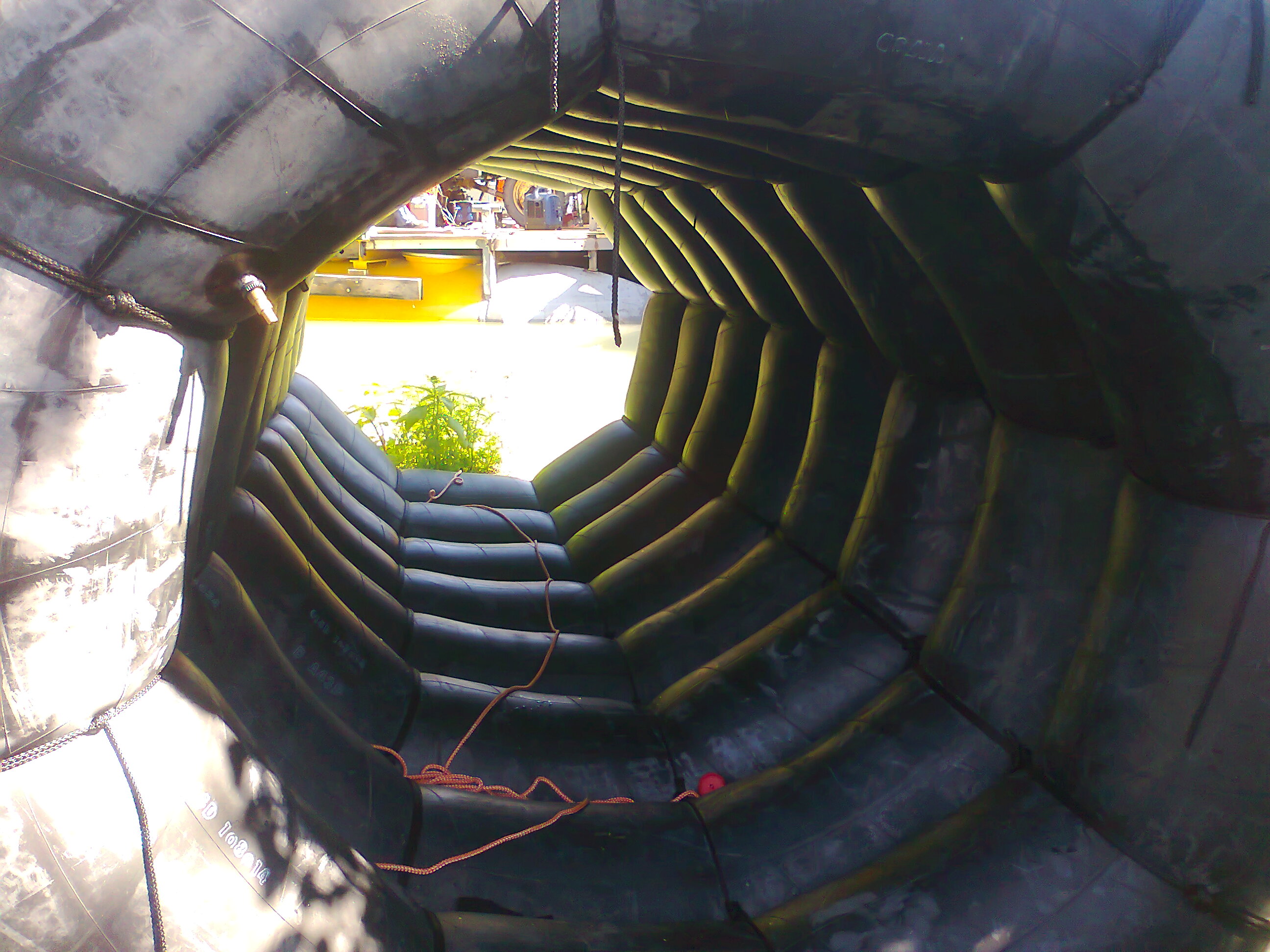 0.about:timeline:2011:20110908-floating-village:foto0100.jpg
