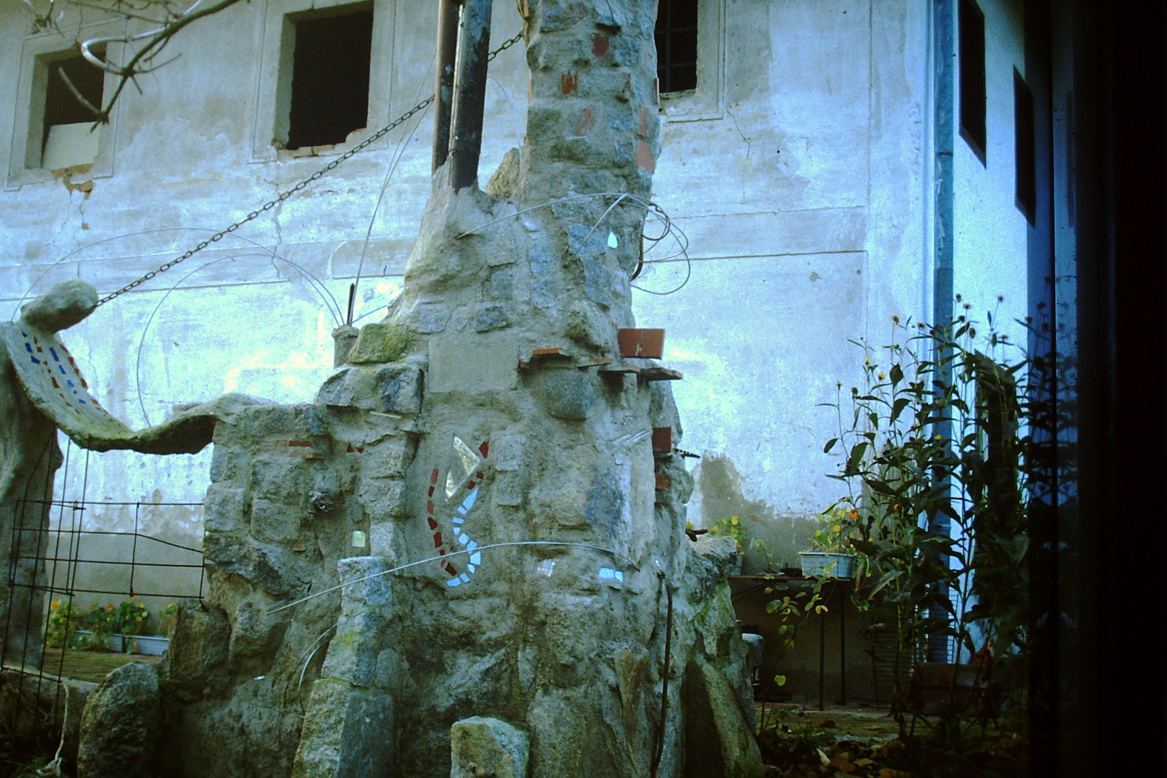 timeline:1979:feuerstelle.jpg
