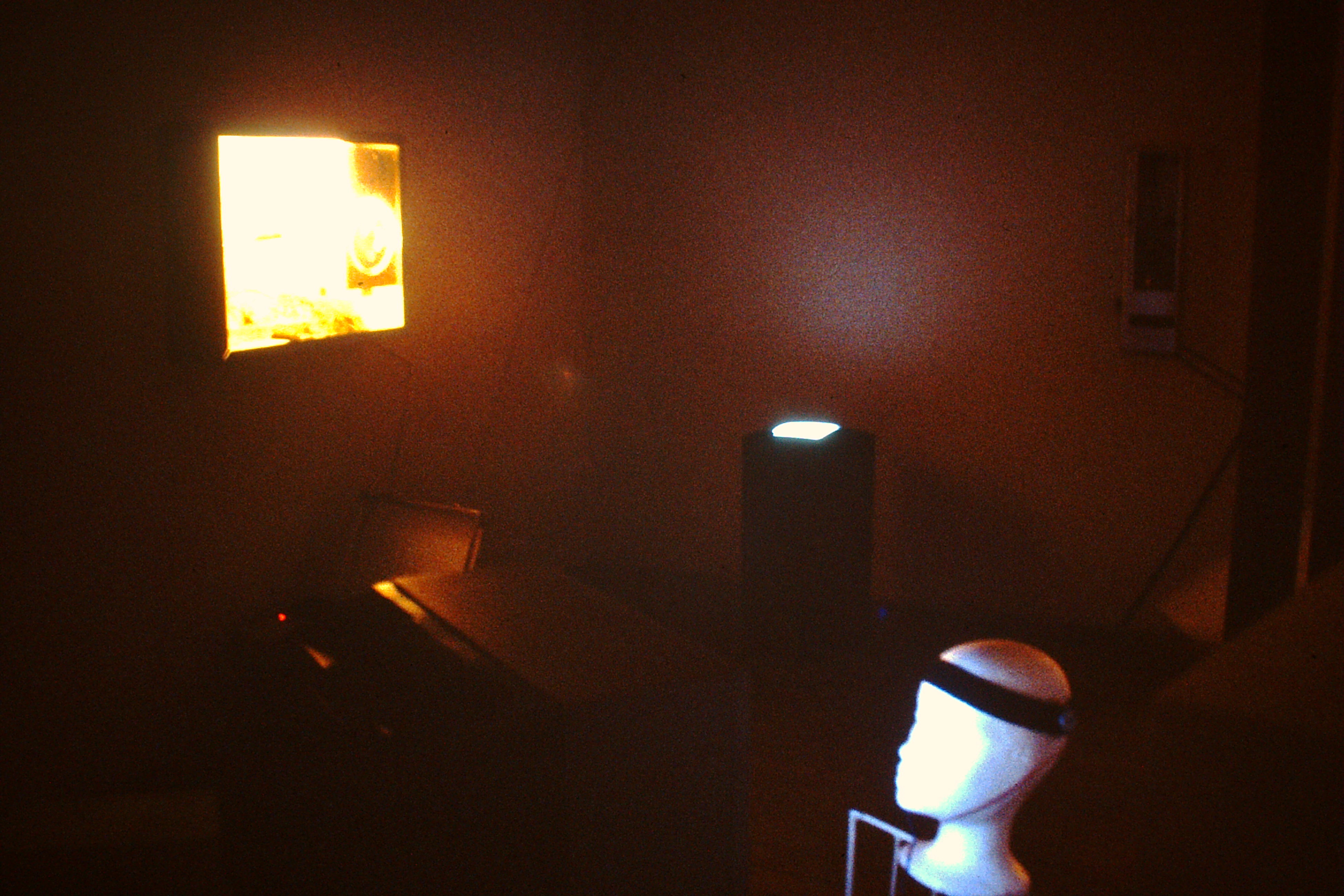 timeline:1986:exhib-vv-dark.jpg