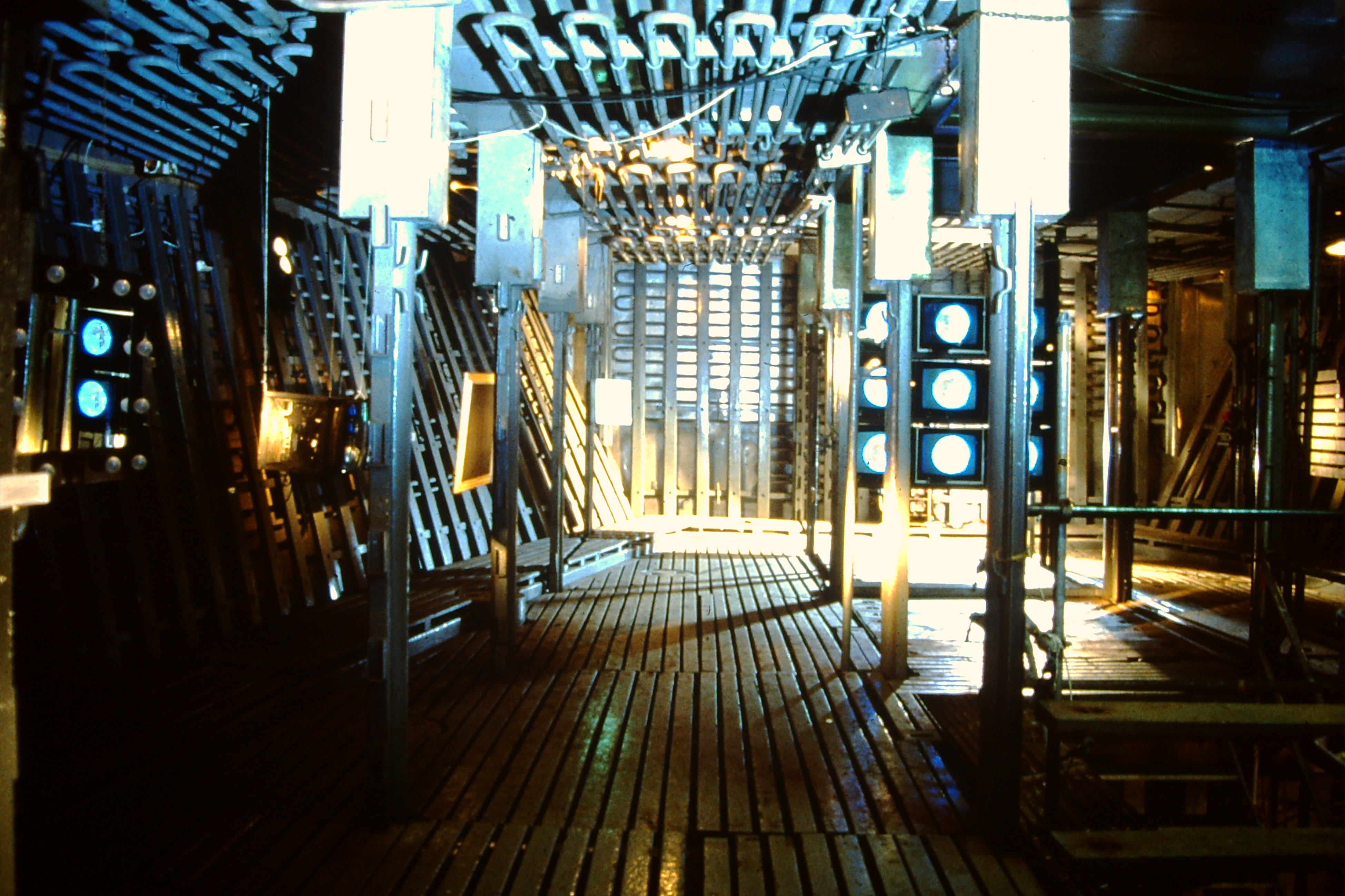 timeline:1992:stubnitz-ausstellungsraum.jpg