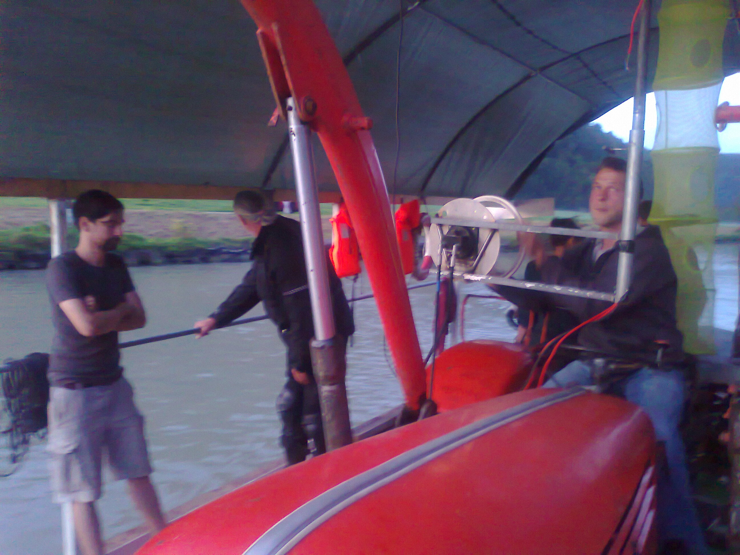 timeline:2011:20110908-floating-village:foto0073.jpg