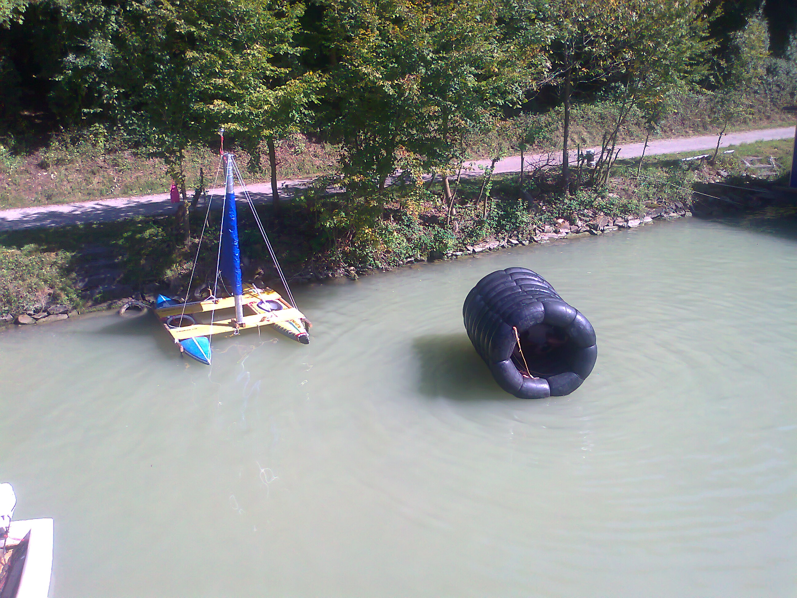 timeline:2011:20110908-floating-village:foto0080.jpg