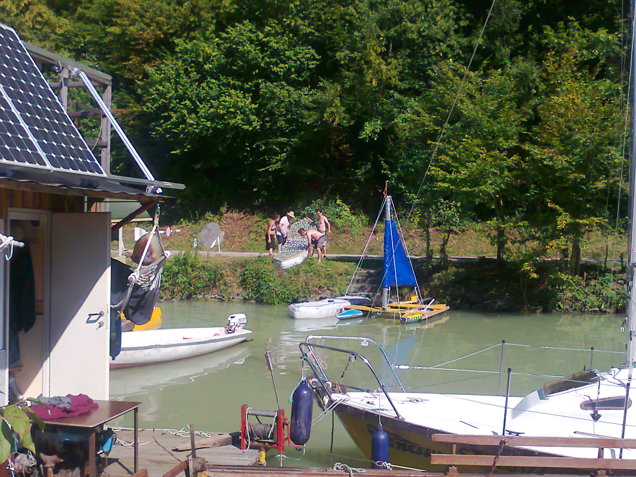 timeline:2011:20110908-floating-village:foto0092.jpg