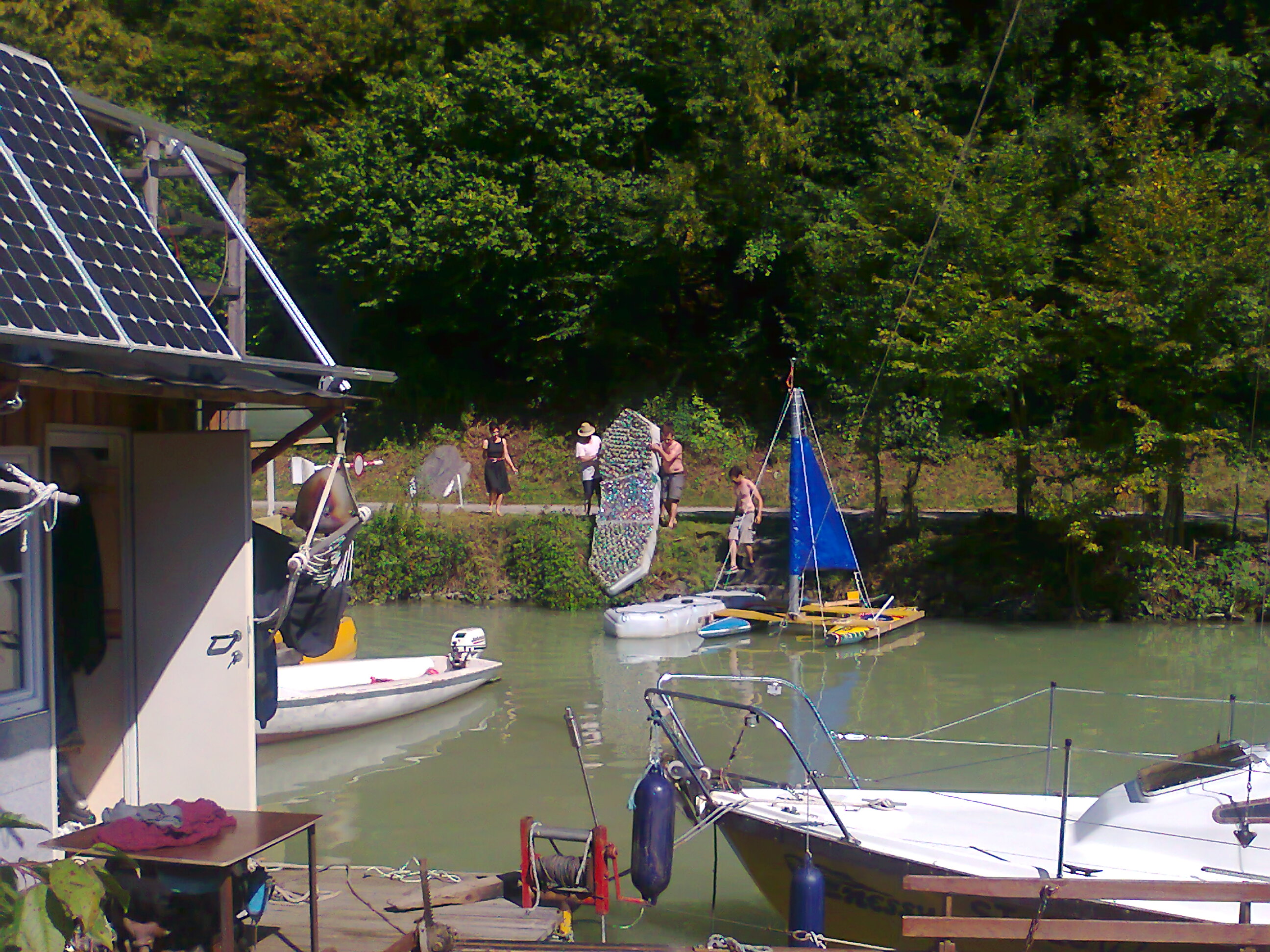 timeline:2011:20110908-floating-village:foto0093.jpg