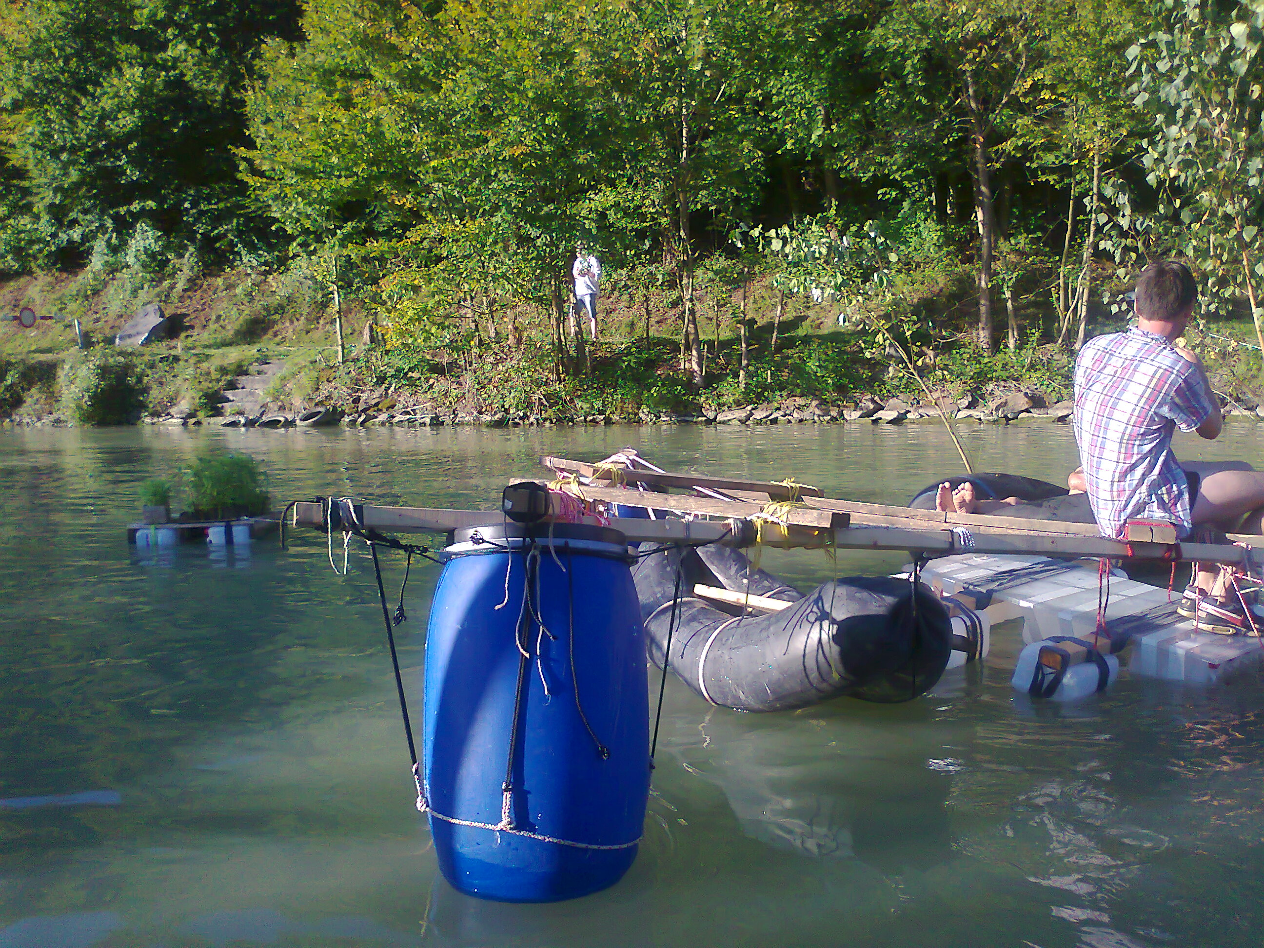 timeline:2011:20110908-floating-village:foto0109.jpg