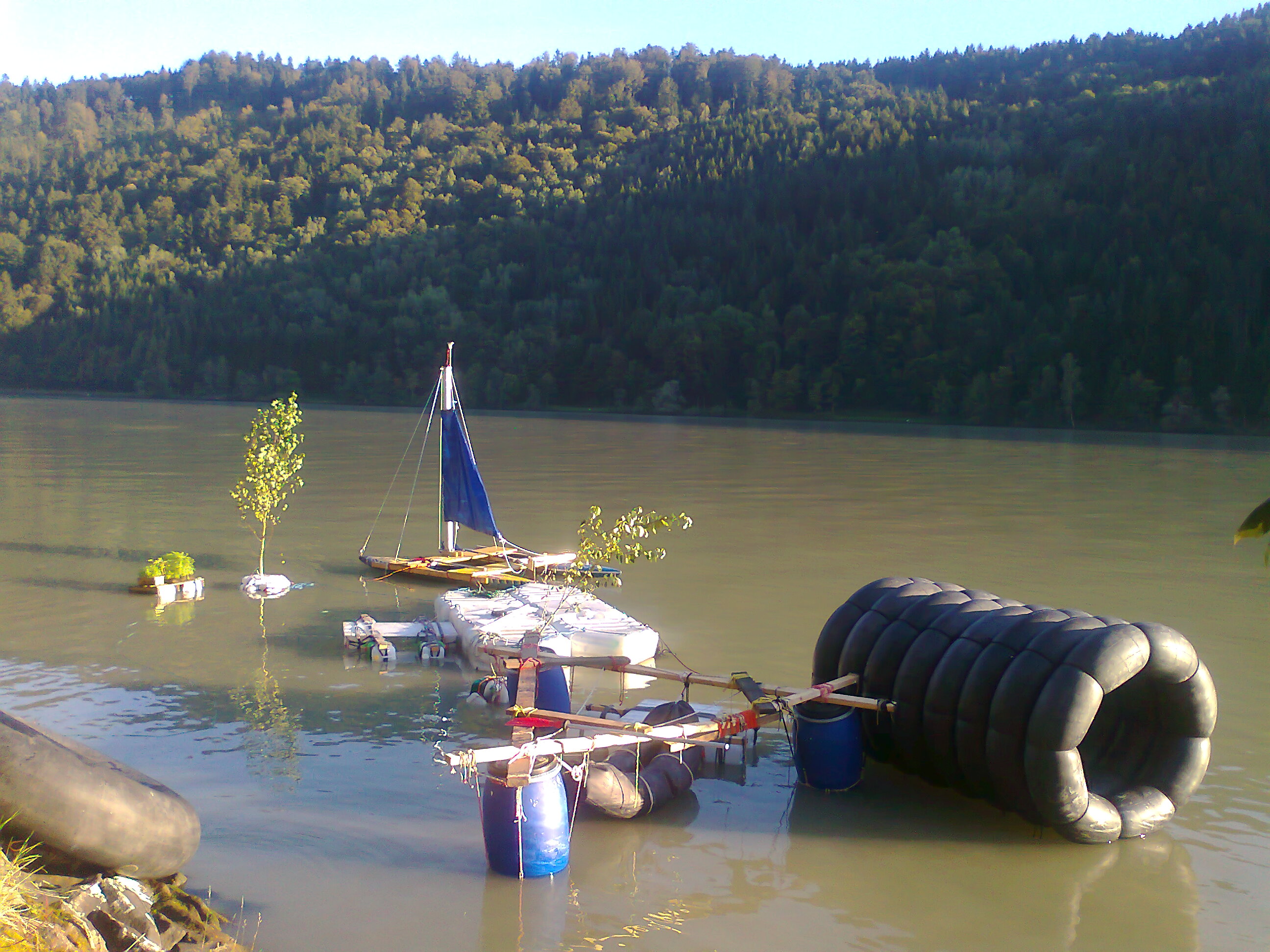 timeline:2011:20110908-floating-village:foto0118.jpg